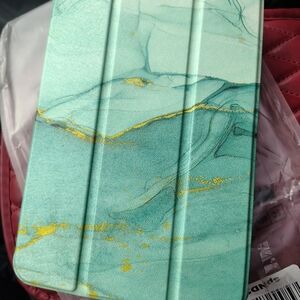 Green and Gold Marble Tablet Case